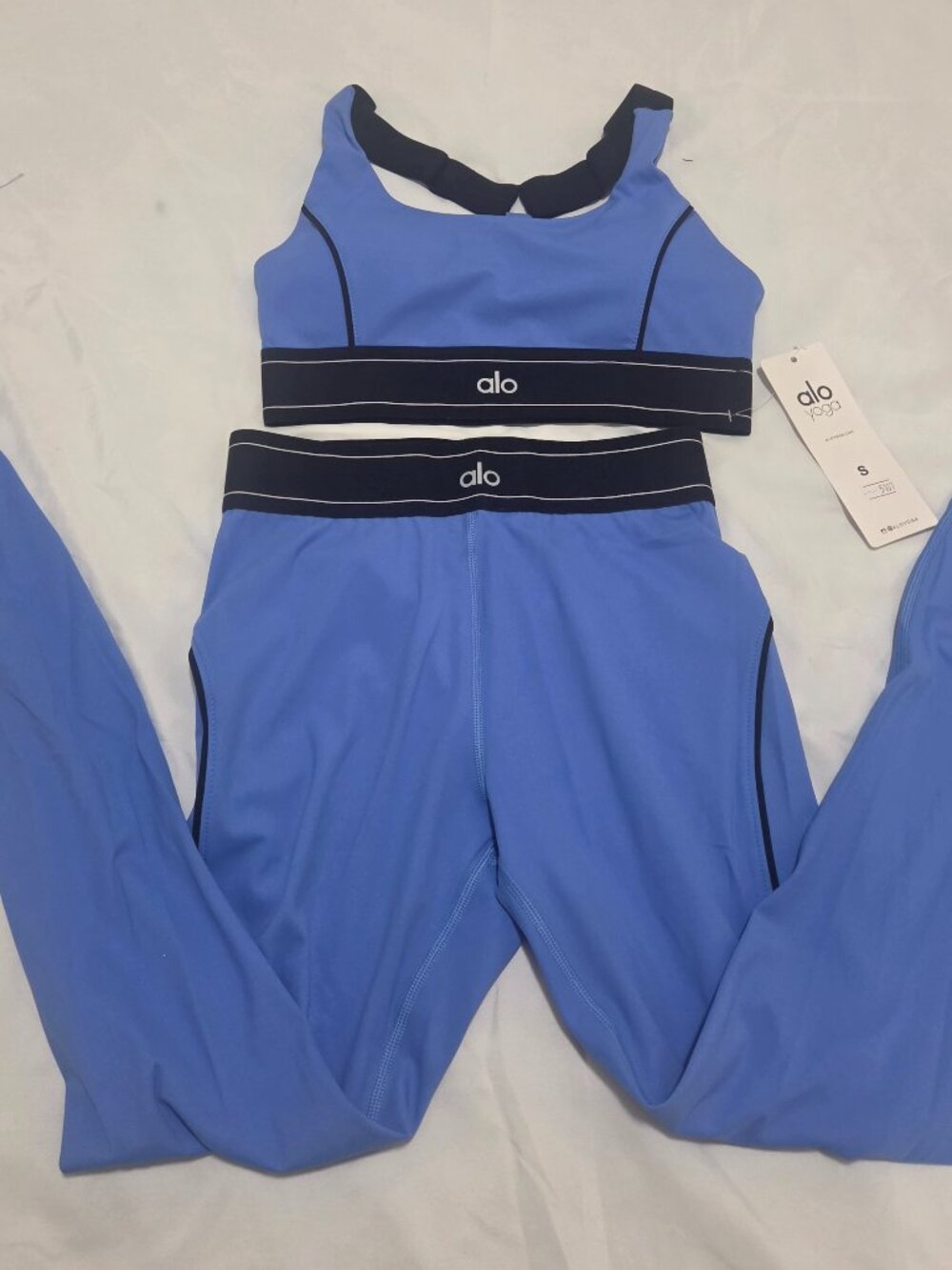 alo 2 piece workout sets.